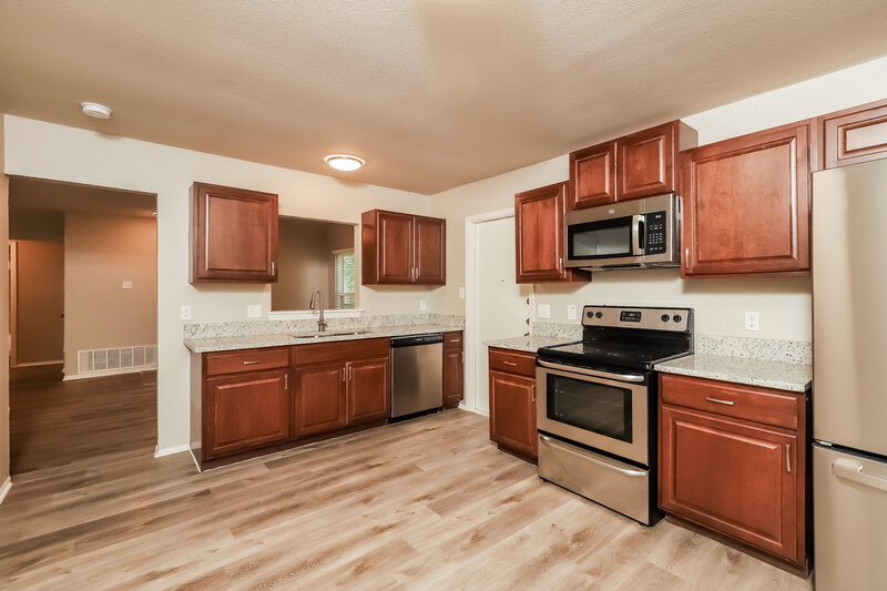 1,640/Mo, 10614 Cherry Laurel San Antonio, TX 78245 Kitchen View 2
