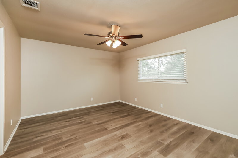 1,640/Mo, 10614 Cherry Laurel San Antonio, TX 78245 Bedroom View 3