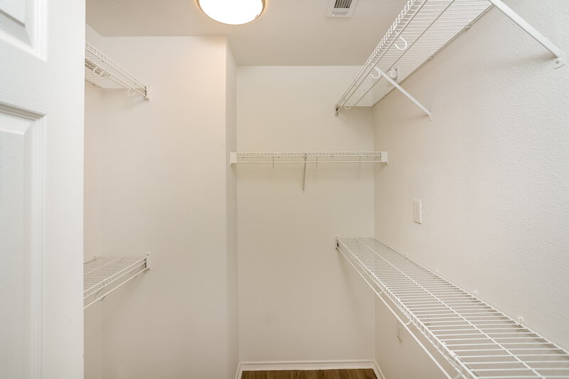 1,985/Mo, 8639 Sunny Oaks San Antonio, TX 78250 Walk In Closet View