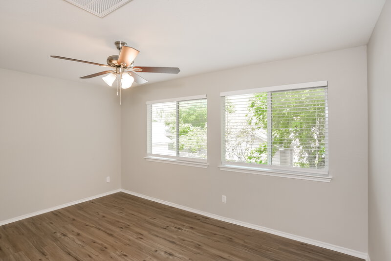 1,985/Mo, 8639 Sunny Oaks San Antonio, TX 78250 Bedroom View 3
