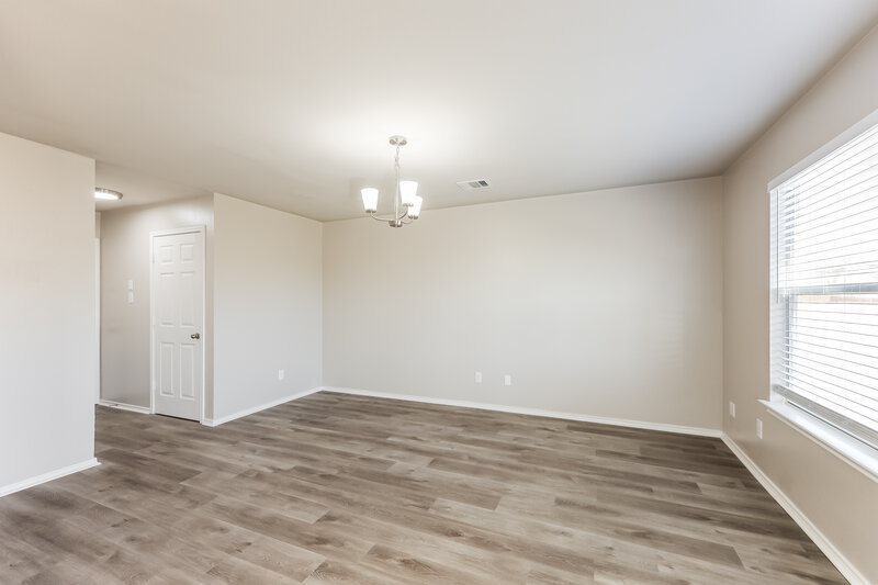 2,195/Mo, 410 Rustic Stable San Antonio, TX 78227 Dining Room View