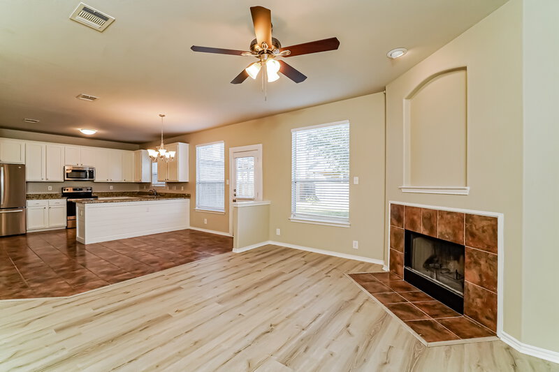 2,225/Mo, 552 Foxford Run Dr Schertz, TX 78108 Living Room View 2