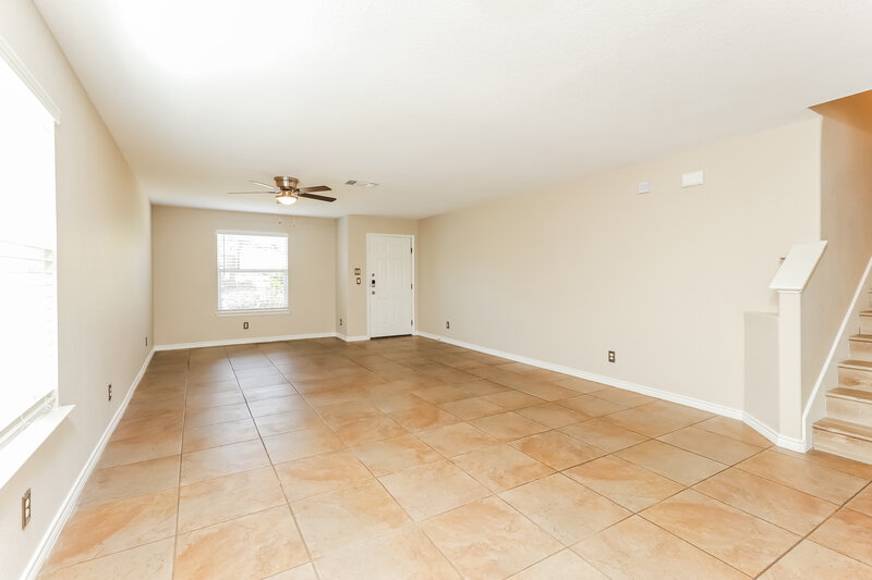 2,185/Mo, 8527 Cheyenne Blf Converse, TX 78109 Living Room View