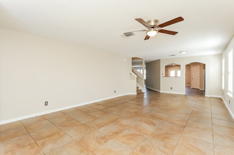 2,185/Mo, 8527 Cheyenne Blf Converse, TX 78109 Living Room View 2
