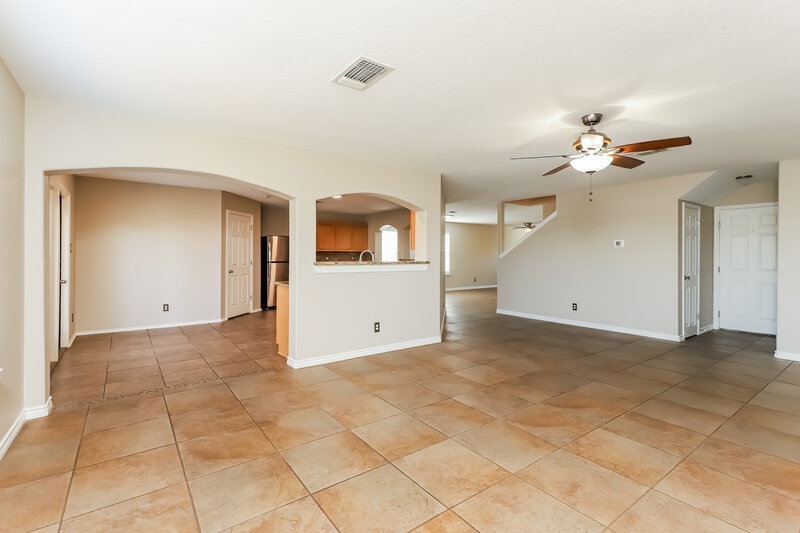 2,185/Mo, 8527 Cheyenne Blf Converse, TX 78109 Living Room View 3