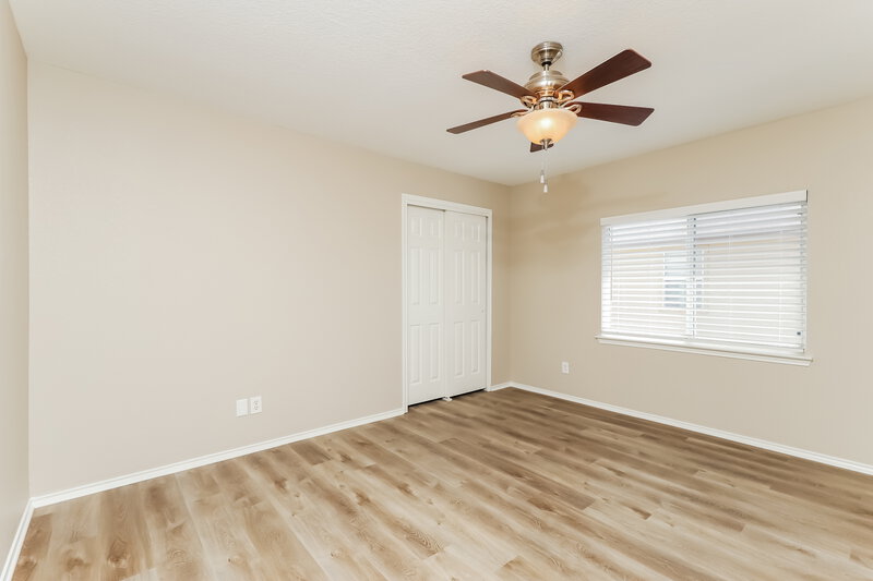 2,185/Mo, 8527 Cheyenne Blf Converse, TX 78109 Main Bedroom View