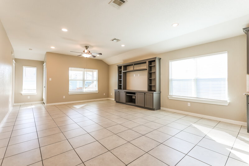 2,095/Mo, 10526 Rosalina Loop Converse, TX 78109 Living Room View