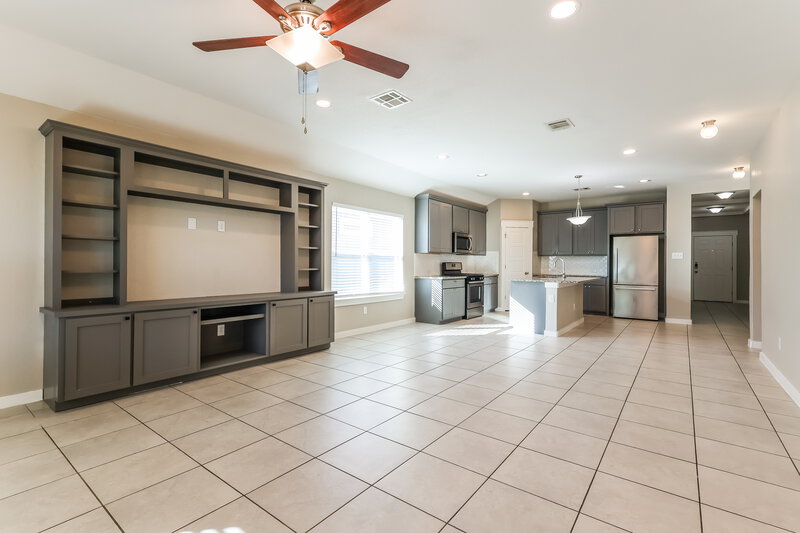 2,095/Mo, 10526 Rosalina Loop Converse, TX 78109 Living Room View 2