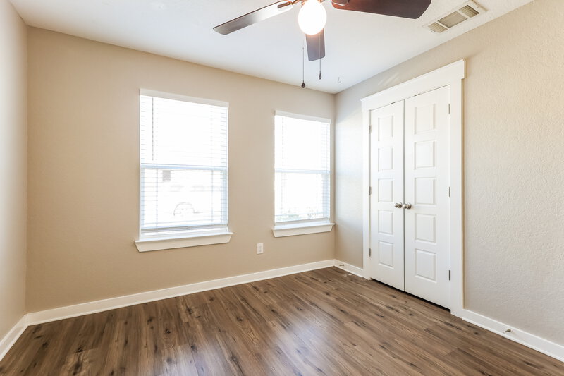 2,095/Mo, 10526 Rosalina Loop Converse, TX 78109 Bedroom View