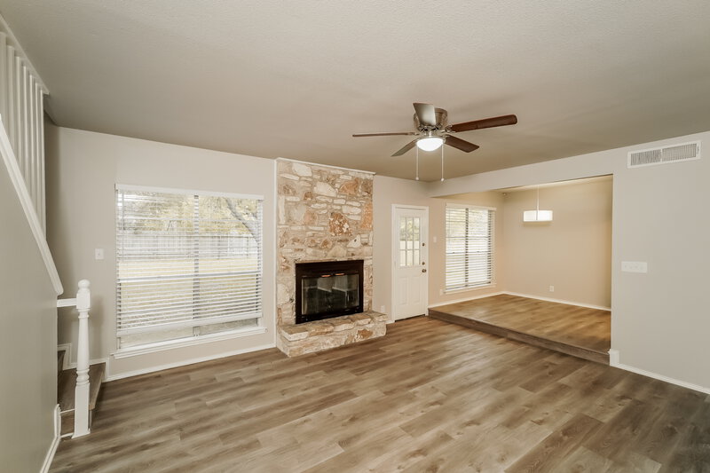 2,200/Mo, 2654 Burning Trail St San Antonio, TX 78247 Living Room View 2