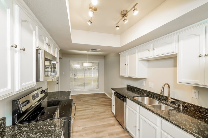 2,200/Mo, 2654 Burning Trail St San Antonio, TX 78247 Kitchen View