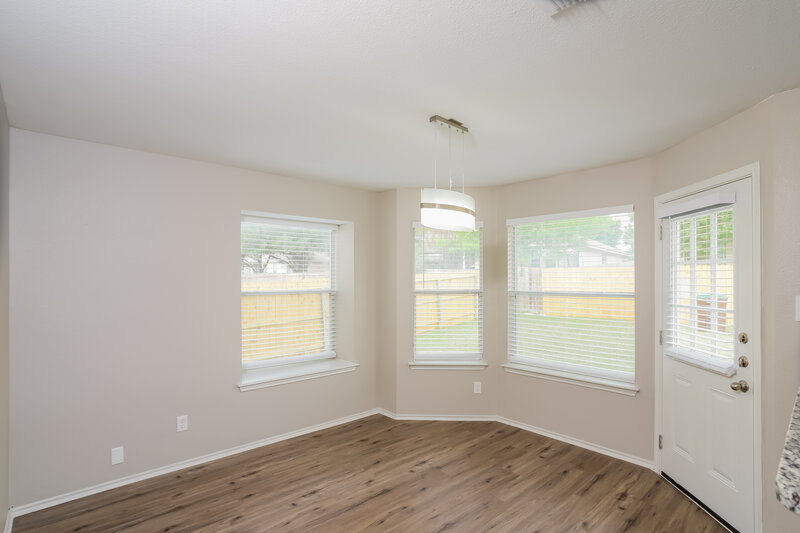 2,015/Mo, 9941 Pony Spur San Antonio, TX 78254 Dining Room View