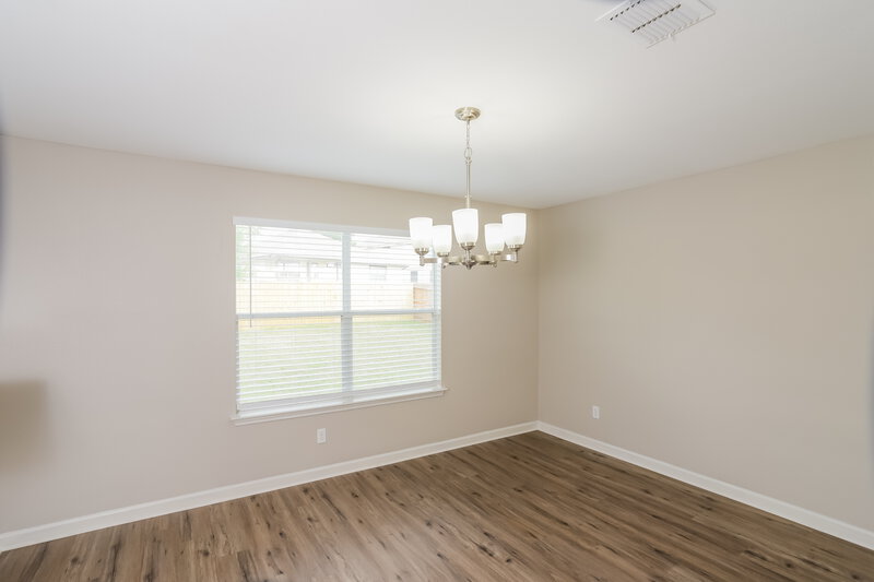 2,015/Mo, 9941 Pony Spur San Antonio, TX 78254 Dining Room View 2