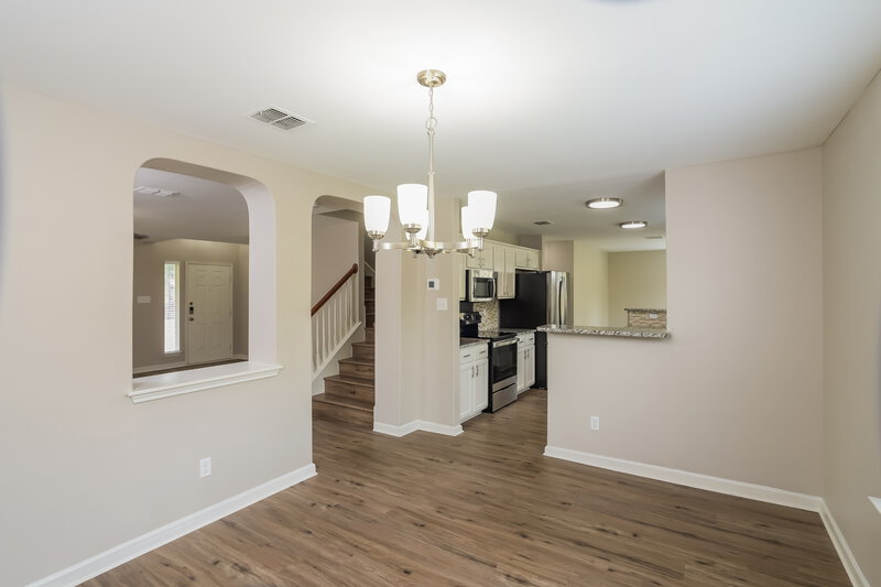 2,015/Mo, 9941 Pony Spur San Antonio, TX 78254 Dining Room View 3