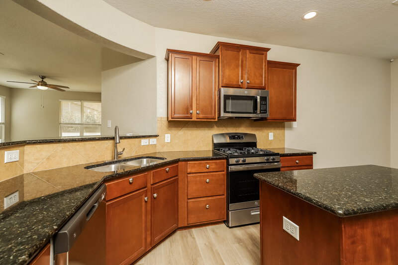 2,460/Mo, 9419 Palomino Path San Antonio, TX 78254 Kitchen View