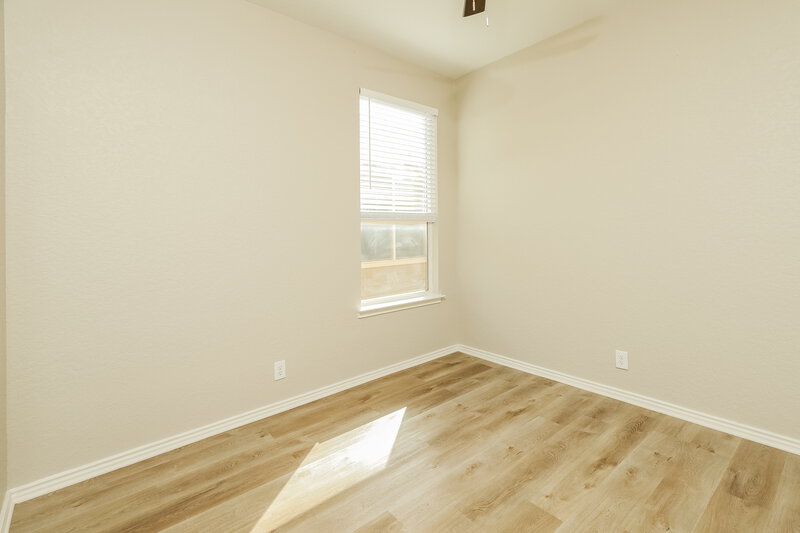 2,460/Mo, 9419 Palomino Path San Antonio, TX 78254 Bedroom View 2