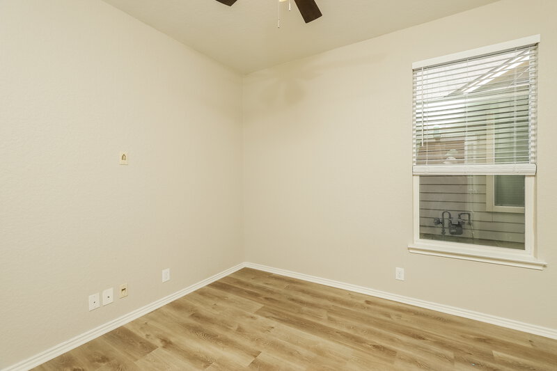 2,460/Mo, 9419 Palomino Path San Antonio, TX 78254 Bedroom View 3
