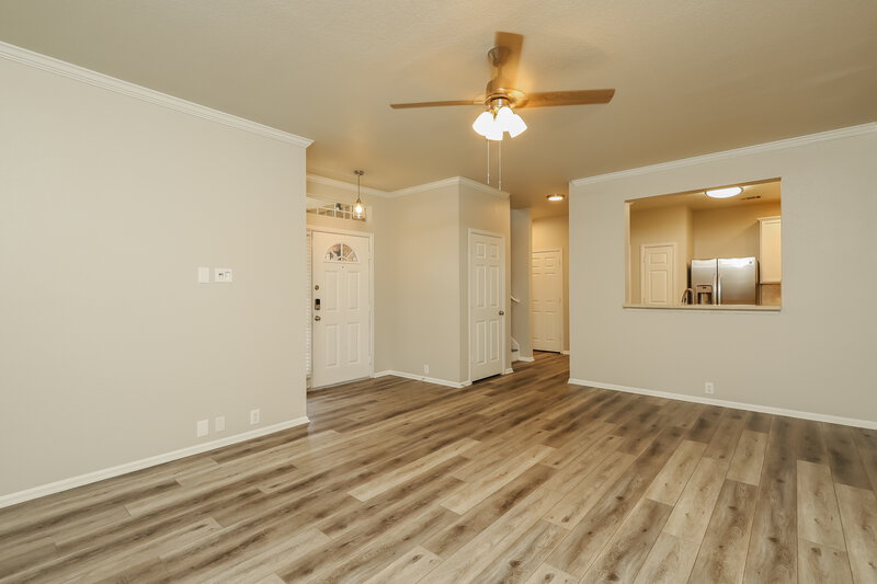 1,900/Mo, 2634 Grayson Way # 2634 San Antonio, TX 78232 Living Room View 2