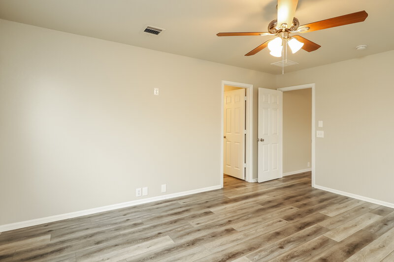 1,900/Mo, 2634 Grayson Way # 2634 San Antonio, TX 78232 Main Bedroom View 2