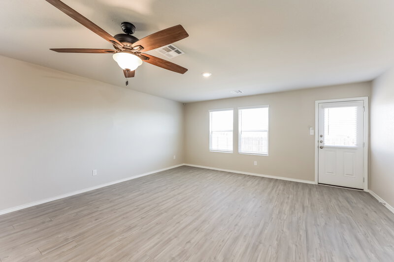 2,115/Mo, 8018 Dovers Den San Antonio, TX 78253 Main Bedroom View
