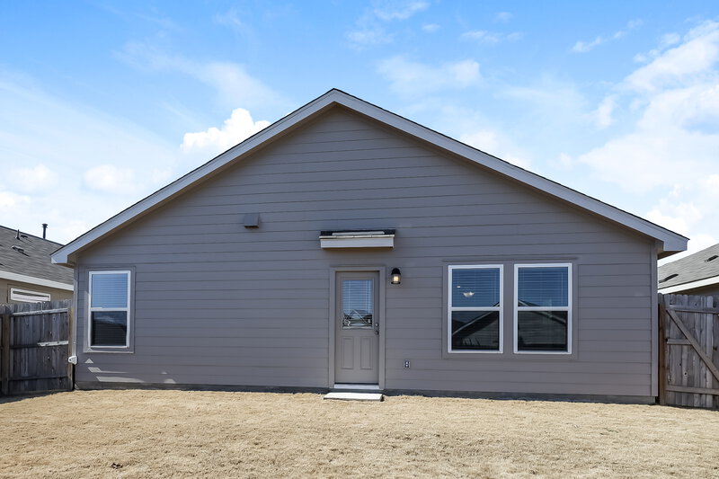 2,115/Mo, 8018 Dovers Den San Antonio, TX 78253 Rear View