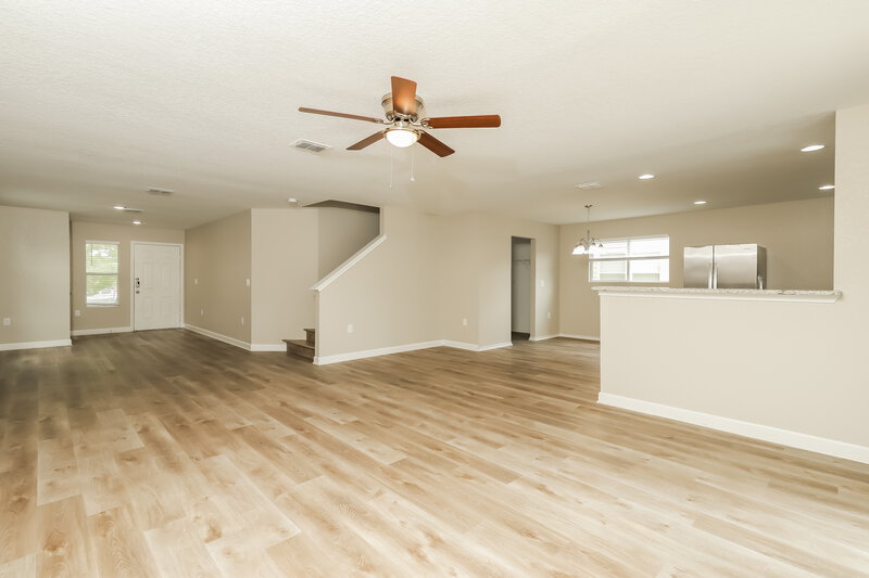 0/Mo, 6018 Blossom Bnd San Antonio, TX 78218 Living Room View