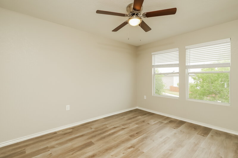 0/Mo, 6018 Blossom Bnd San Antonio, TX 78218 Bedroom View 2