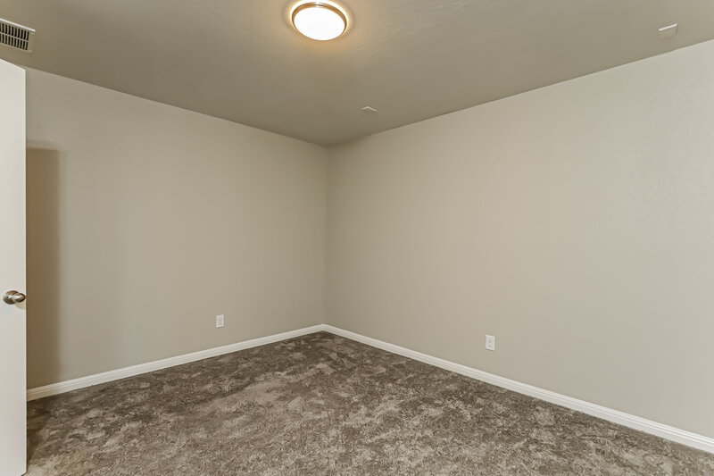 2,610/Mo, 11623 Troubadour Trl San Antonio, TX 78245 Bedroom View 3