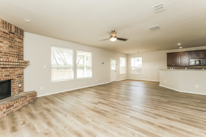 2,585/Mo, 6319 Tulia Way San Antonio, TX 78253 Living Room View