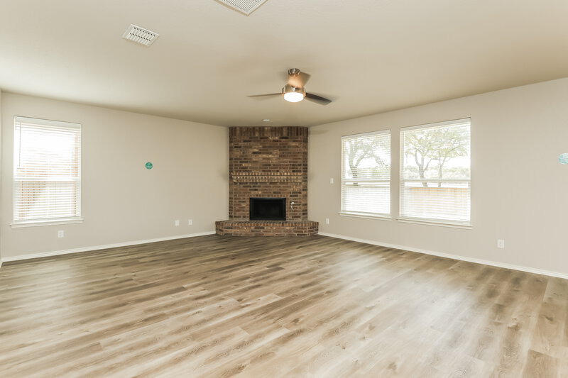 2,585/Mo, 6319 Tulia Way San Antonio, TX 78253 Living Room View 2