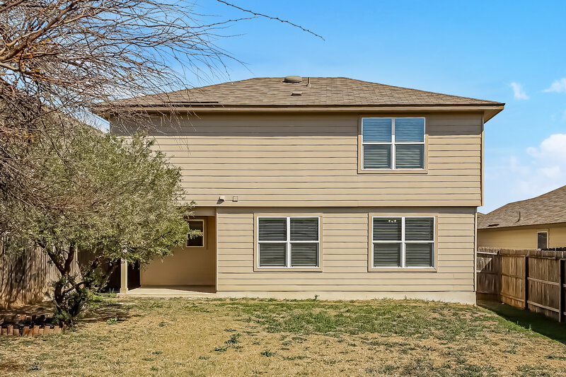 1,850/Mo, 1433 Anise Ln San Antonio, TX 78245 Rear View