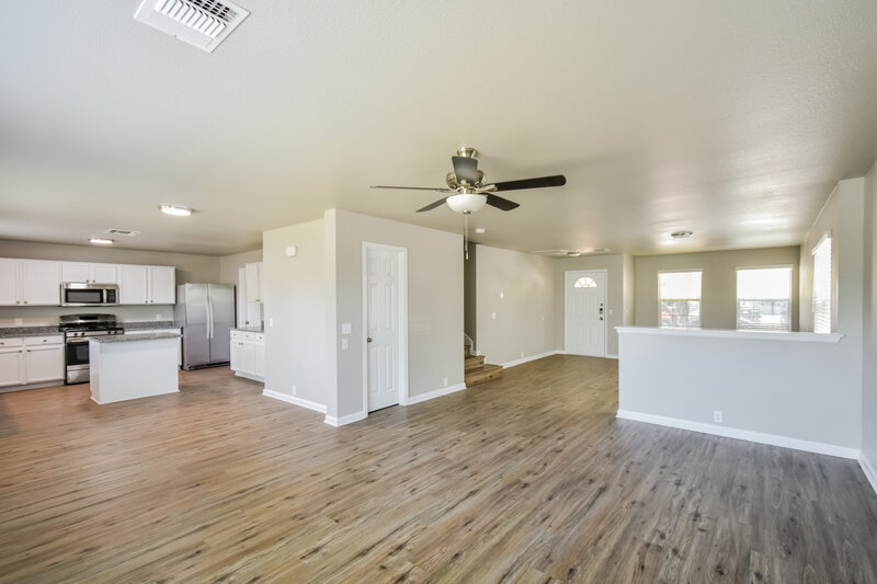 1,820/Mo, 10943 Palomino Blf San Antonio, TX 78245 Living Room View