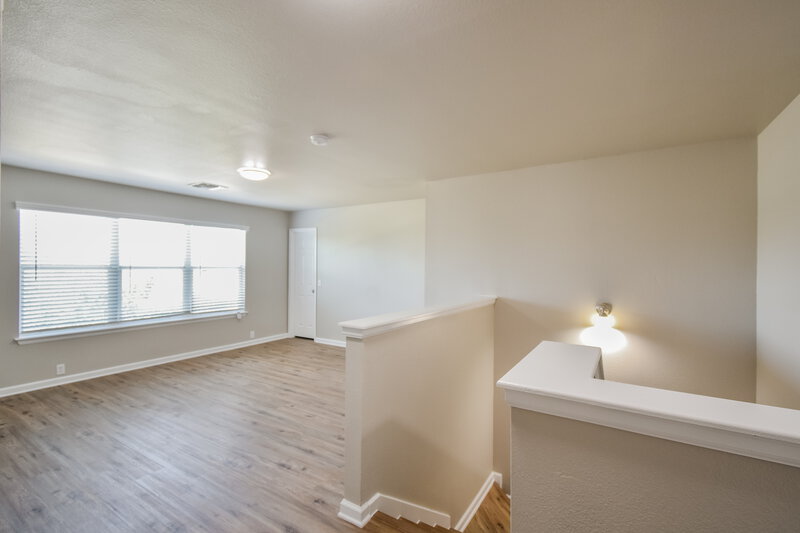 1,820/Mo, 10943 Palomino Blf San Antonio, TX 78245 Loft View
