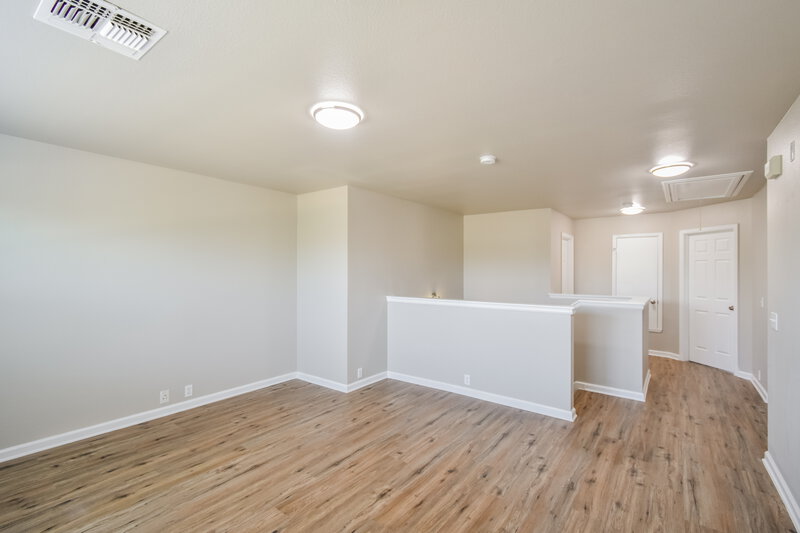 1,820/Mo, 10943 Palomino Blf San Antonio, TX 78245 Loft View 2