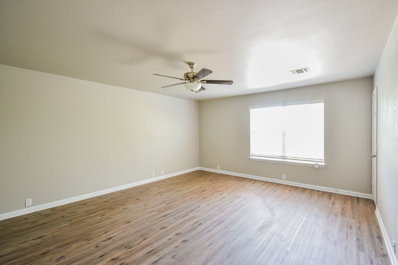 1,820/Mo, 10943 Palomino Blf San Antonio, TX 78245 Main Bedroom View 2