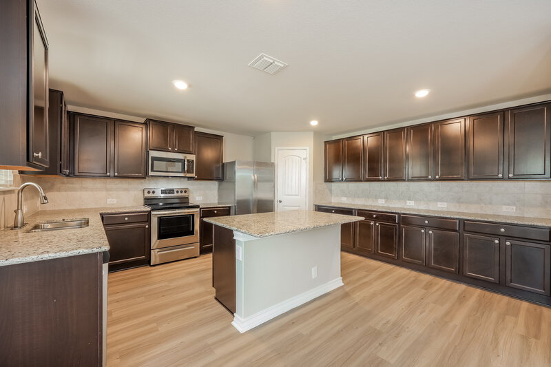 2,095/Mo, 12023 Fire Opal San Antonio, TX 78245 Kitchen View
