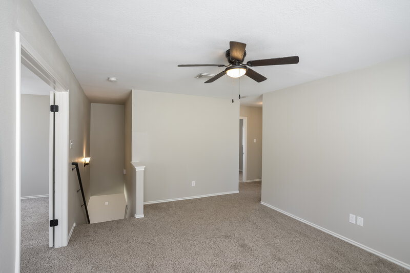 2,090/Mo, 12031 Crescent Chase San Antonio, TX 78253 Loft View 2