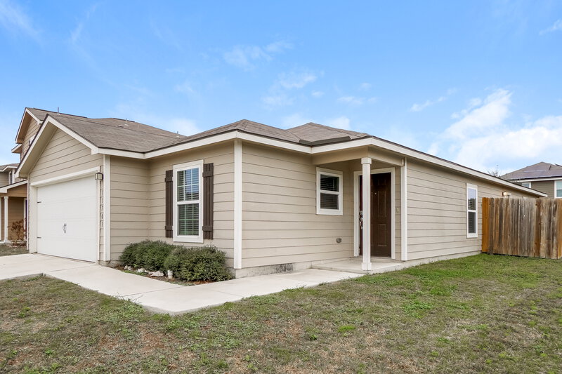 1,740/Mo, 11703 Viney Pass San Antonio, TX 78252 Front View