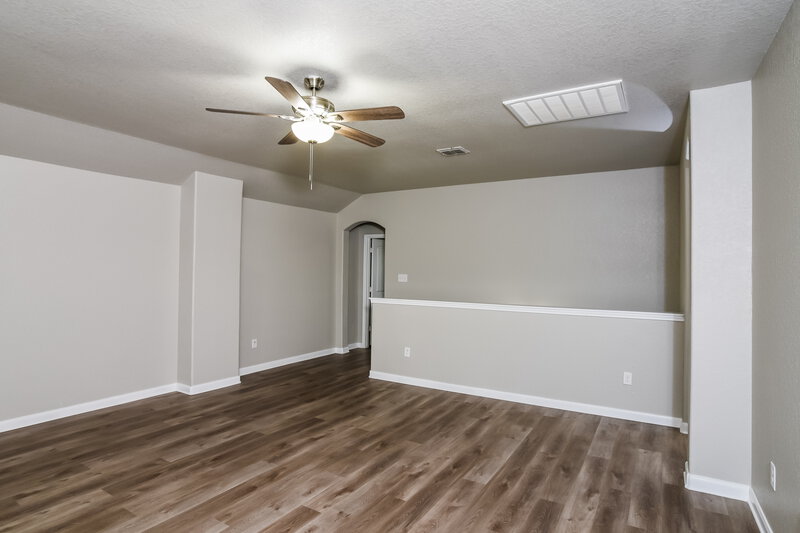 2,180/Mo, 8411 Buckhorn Parke San Antonio, TX 78254 Loft View 2