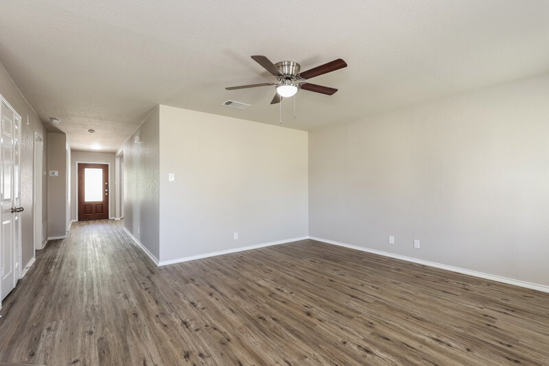 1,735/Mo, 6035 Caramel Way San Antonio, TX 78244 Living Room View 2