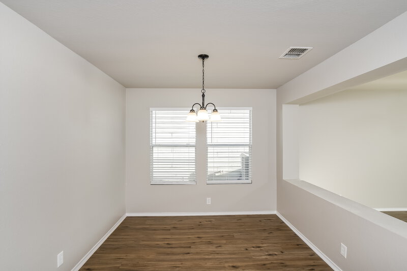 2,220/Mo, 2630 Thunder Gulch San Antonio, TX 78245 Dining Room View