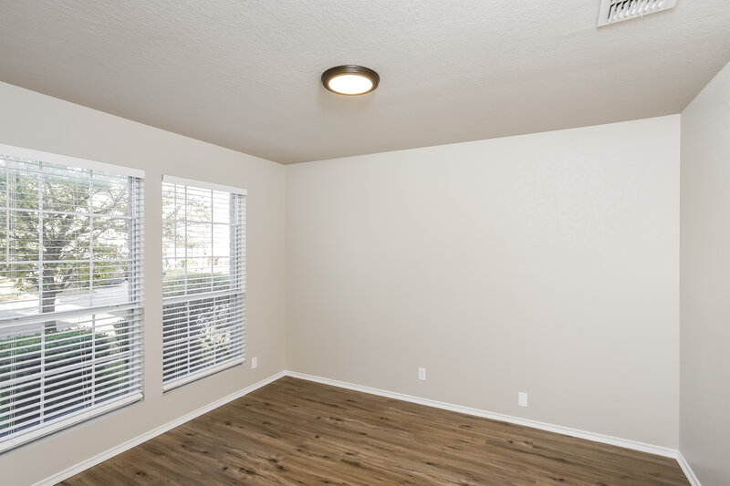 2,220/Mo, 2630 Thunder Gulch San Antonio, TX 78245 Bedroom View