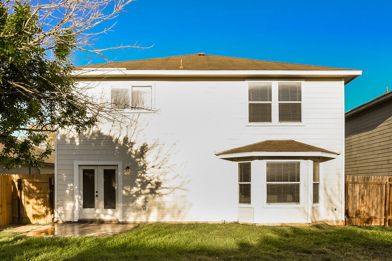 2,220/Mo, 2630 Thunder Gulch San Antonio, TX 78245 Rear View