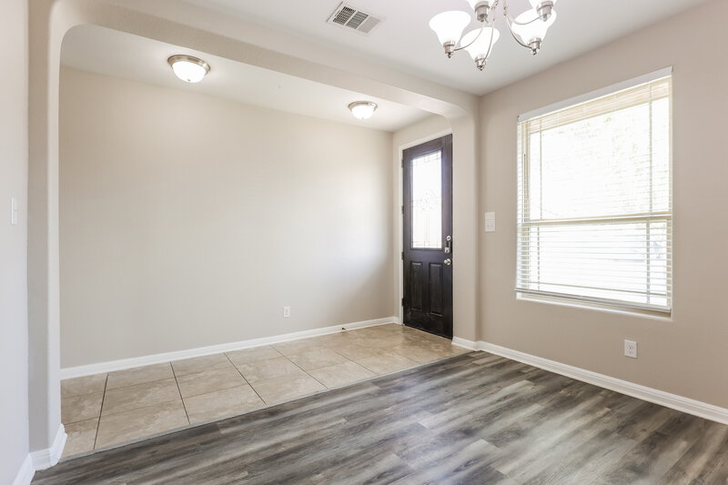 1,970/Mo, 9850 Red Iron Crk Converse, TX 78109 Living Room View 2