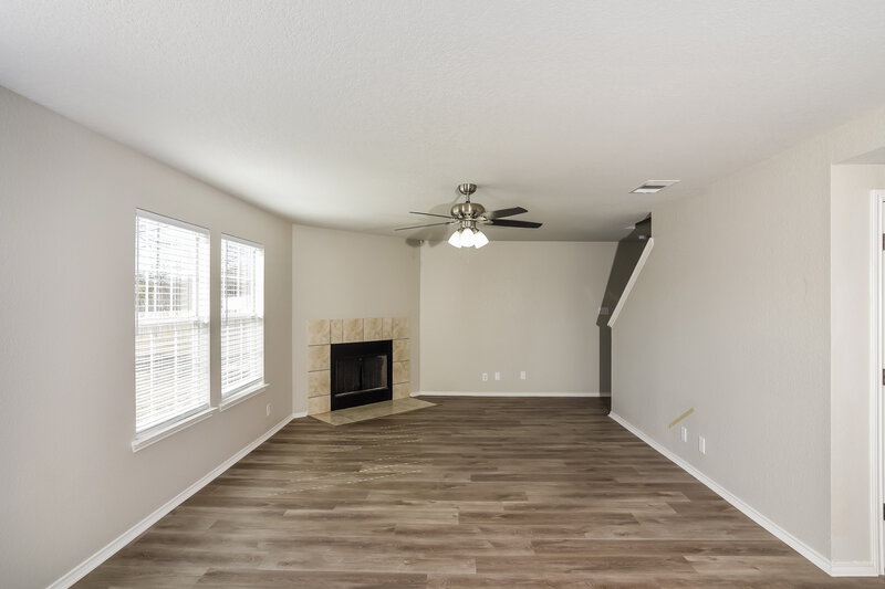 2,270/Mo, 11118 Armor Arch San Antonio, TX 78254 Living Room View 2