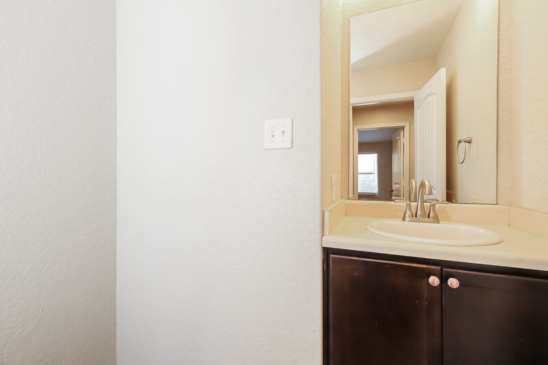 2,345/Mo, 11643 Hidden Ter San Antonio, TX 78245 Powder Room View