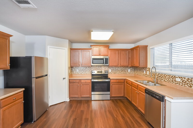 1,865/Mo, 2727 Middleground San Antonio, TX 78245 Kitchen View