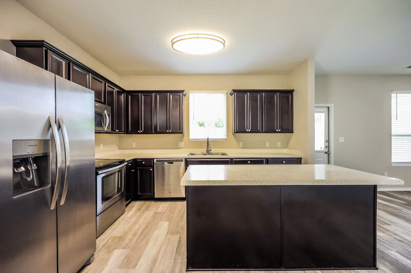 1,675/Mo, 10210 Castello Cyn San Antonio, TX 78254 Kitchen View 2