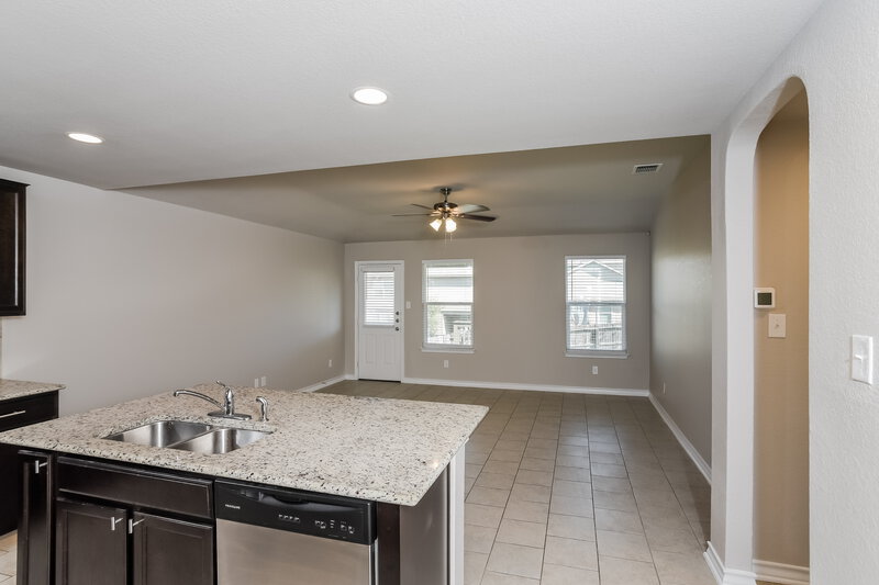 2,260/Mo, 12037 Pearl Jubilee San Antonio, TX 78245 Living Room View 2