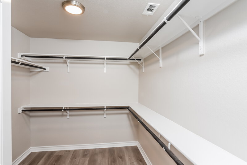 2,260/Mo, 12037 Pearl Jubilee San Antonio, TX 78245 Walk In Closet View